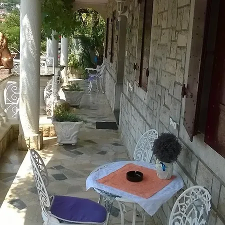 And Deskovic Appartamento Mošćenička Draga