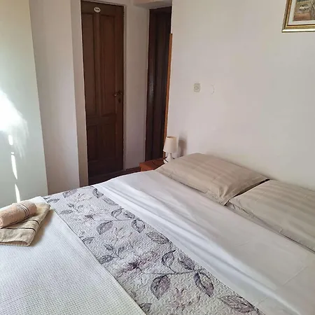And Deskovic Apartment
