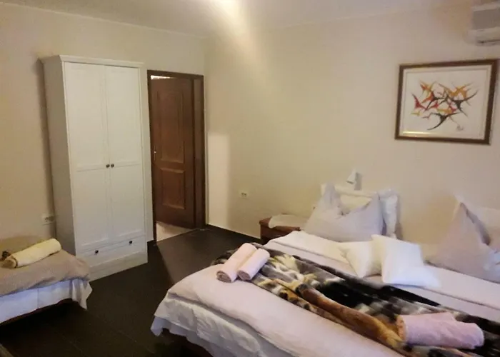 And Deskovic Apartman *